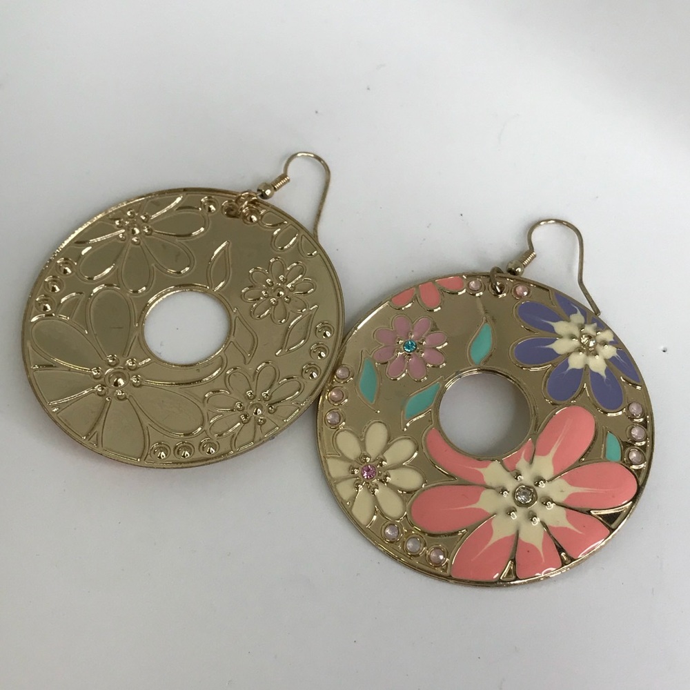Large earrings - Picture 6 of 6